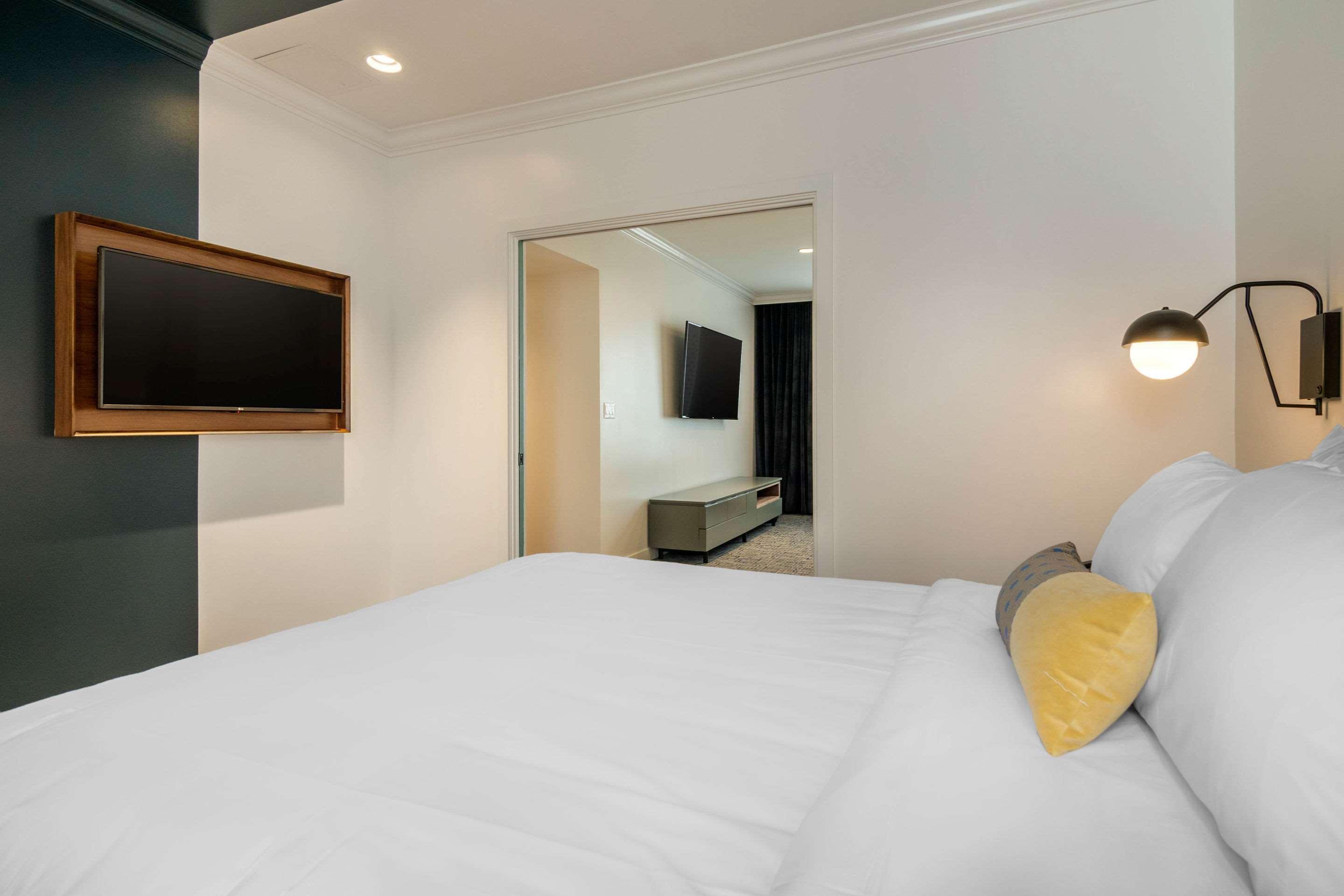 Hotel Belmont Vancouver - Mgallery Collection Bagian luar foto